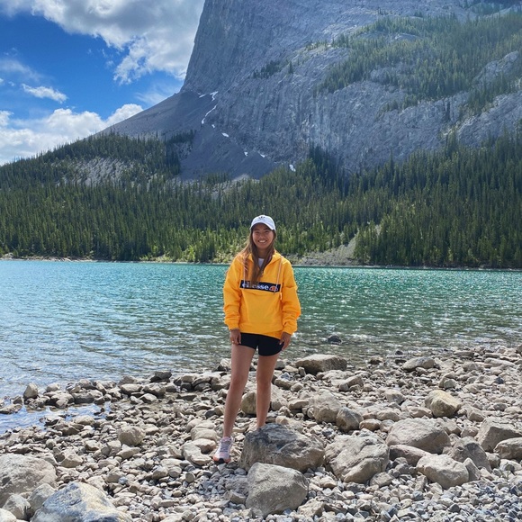 Meet your Posher, Kay - Picture 1 of 1